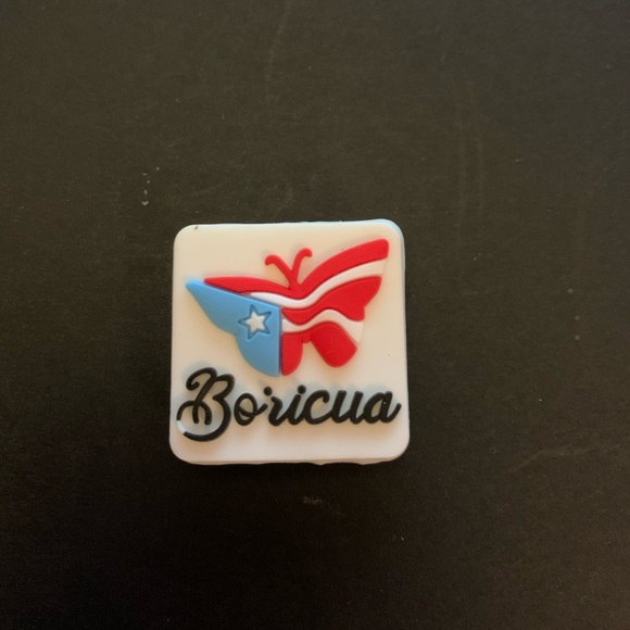 Croc Jewels Puerto Rican Queen - Picture 3 of 5